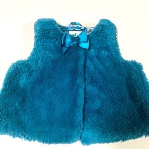 A furry Gymboree 2T greenish blue vest